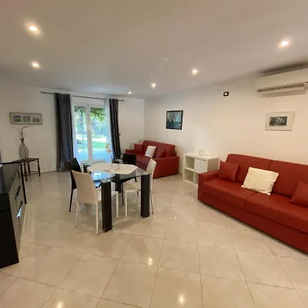 Angelina Garden Apartment *