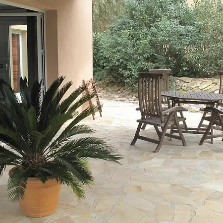 Angelina Garden Apartment *