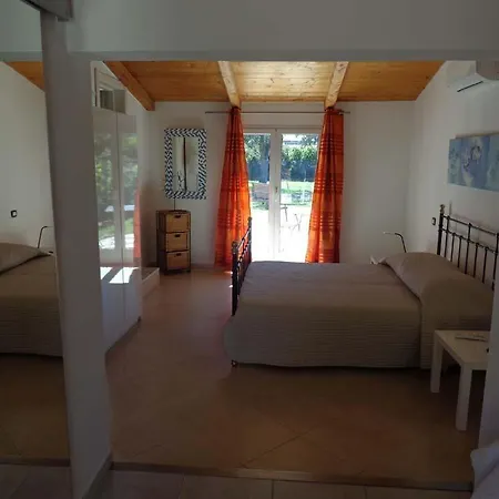 Angelina Garden Apartament *