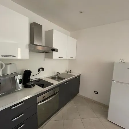 Apartament Angelina Garden *